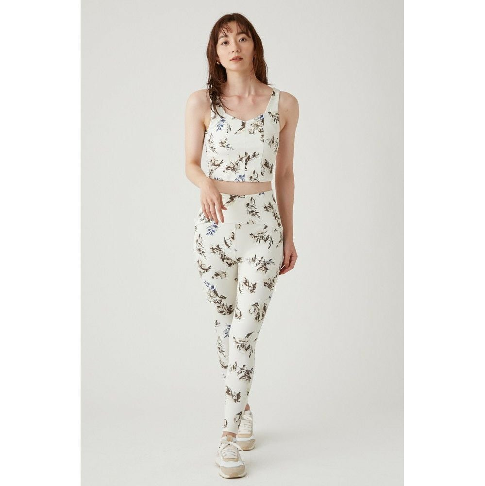 emmi yoga フラワープリント 上下　セットアップ SALE】【emmi（エミ）】オリジナルフラワー柄トップス｜LITHEE YOGA