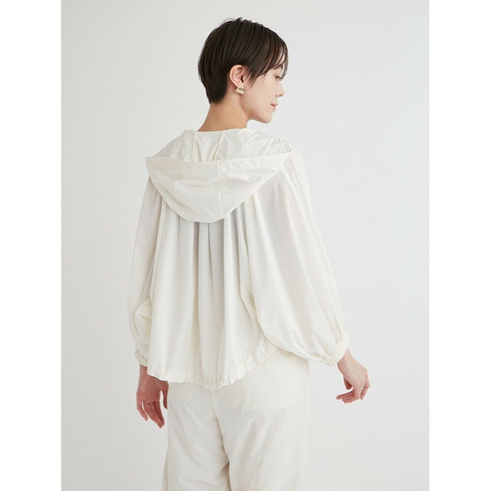 OUTLET】【emmi（エミ）】eco ラッシュガードポンチョフーディー