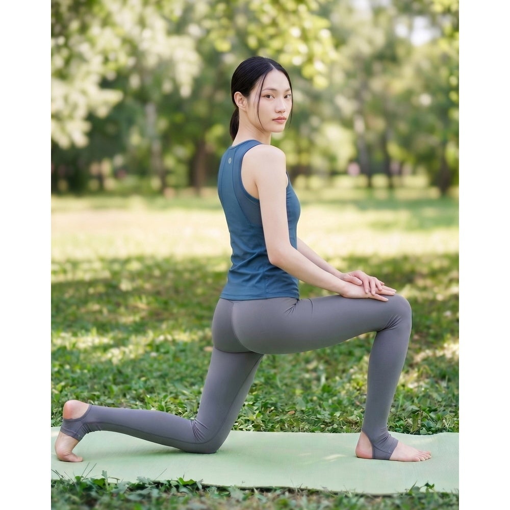 easyoga（イージーヨガ）】シャンティスターラップレギンス｜LITHEE